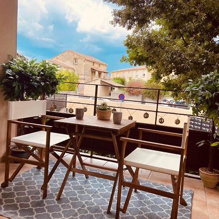 Chez Louis De Uzes Apartment Bagian luar foto